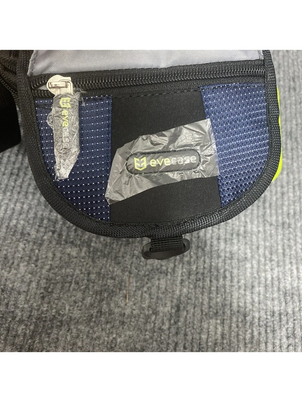 EveCase Camera Bag Small Black Multi Storage Zipper Pockets Shoulder Strap Nylon